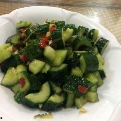 解放西路吃瓜,夏日街头吃瓜盛宴，品味生活百态