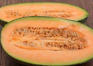 看别人吃哈密瓜的英文