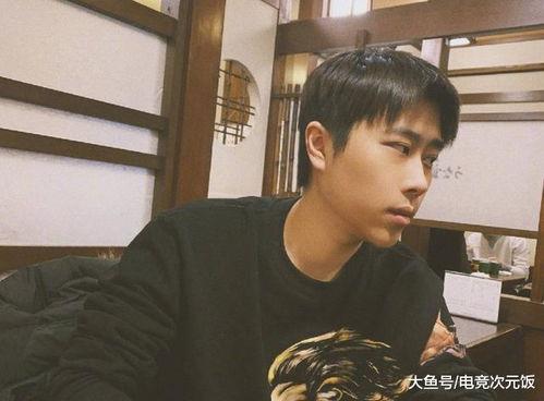 傅姥爷吃瓜,揭秘娱乐圈的幕后风云